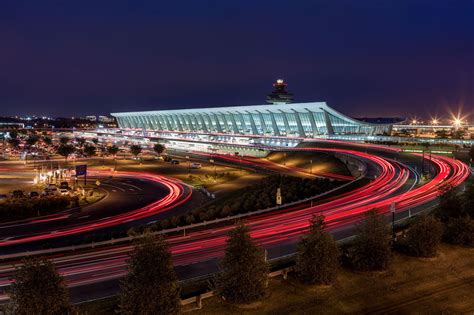 Washington Dulles Intl (IAD) - Flight Status, Maps & more - KAYAK