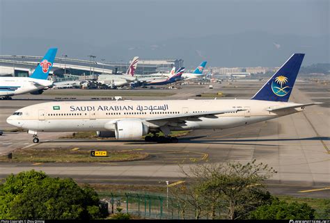 HZ-AKH Saudi Arabian Airlines Boeing 777-268(ER) Photo by Zhou Qiming ...