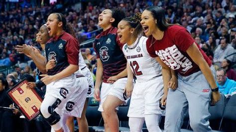 Lady Gamecocks claim 1st national title with win over Mississippi State | WCIV