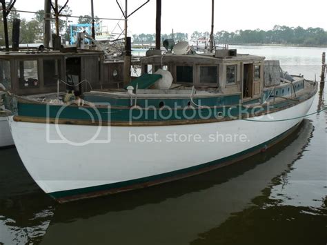 Boat pictures from the coast of Alabama.