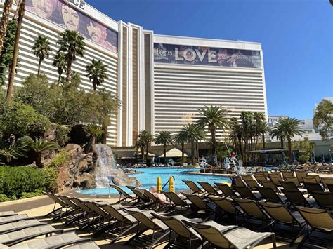 Hard Rock Las Vegas Pool: Scheduled to re-open in 2027 - Midlife Miles