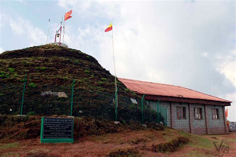 Mullayanagiri-temple.jpg (1600×1067) | Trekking, Temple