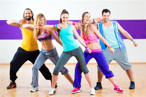 What Is Zumba Dance Workout And Its Fitness Benefits? | Lifestylexpert