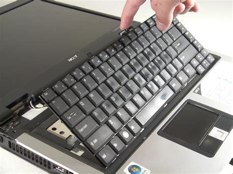 Acer Aspire 5100 Keyboard Replacement - iFixit Repair Guide