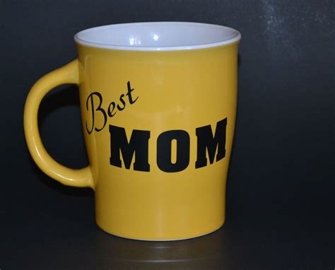 Best MOM coffee mug - Personalized with your mom's name on the back for ...