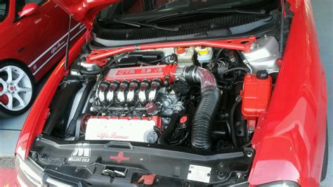 Alfa Romeo 156 GTA engine bay I saw 3 weeks ago. Who says modern engine bays can't be beautiful?