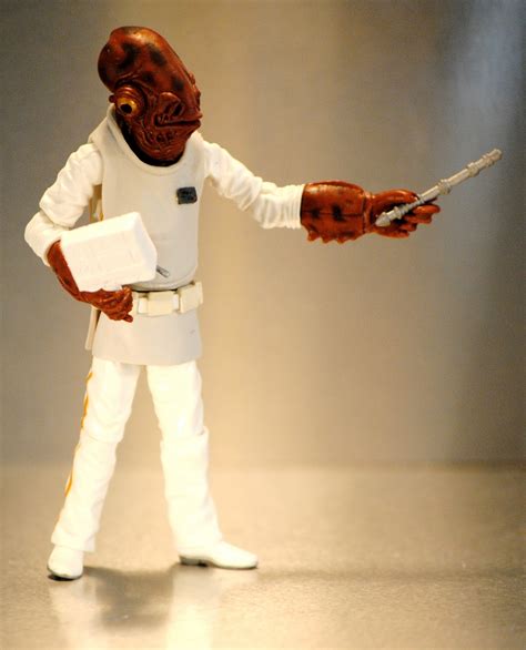 ACTION FIGURE EMPIRE: Admiral Ackbar: It's A Trap!