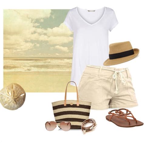 5 must-have beach vacation outfits - Such the Spot