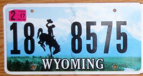 2017 Wyoming vg- | Automobile License Plate Store: Collectible License ...