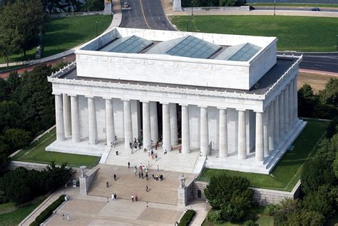 Top 10 interesting Facts about the Lincoln Memorial - Discover Walks Blog