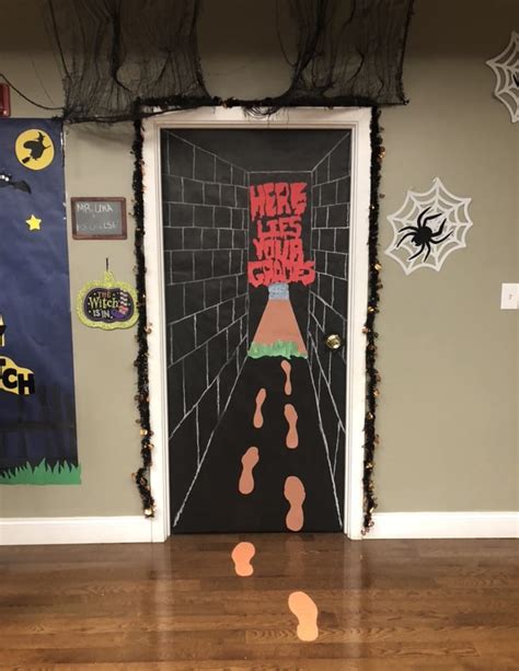 Halloween Door Decorating Contest - Catapult Learning