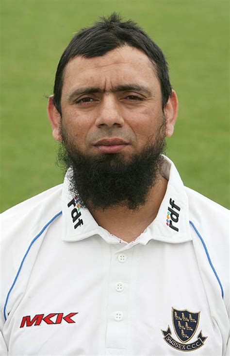 Pakistani Cricket Players: Saqlain Mushtaq