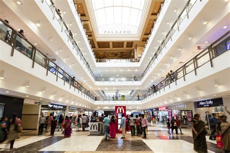 20 Most Amazing and Largest Shopping Malls in India