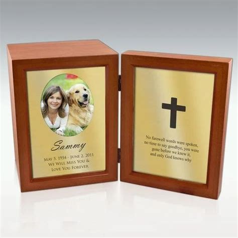 Wooden Pet Urns - Carved Wooden Pet Urns Exporter from Saharanpur