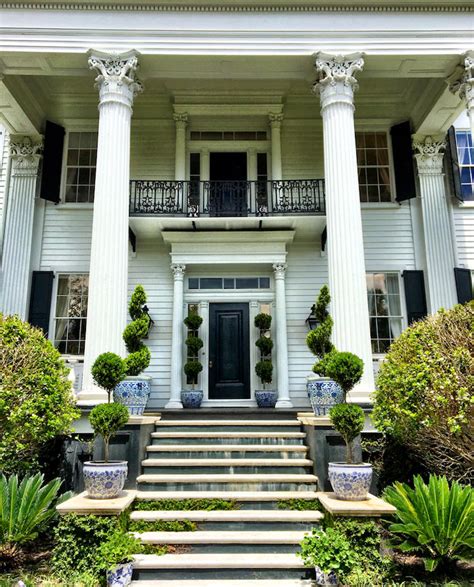 Setting the Table With Carolyne Roehm in Charleston - Quintessence