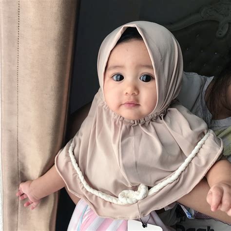 Gambar Bayi Lucu Pake Hijab - Adzka