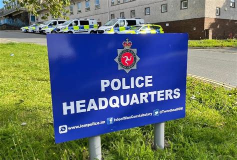 Officers paving the path for more police recruits during the TT - Manx ...