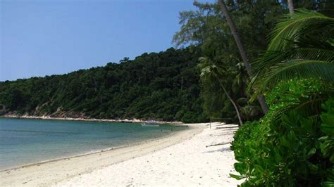 Sibu Island - Yacht Rental and Yacht Charter in Singapore