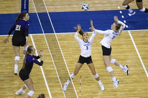 Photos: Huskies take on Kentucky in volleyball Final Four | The Seattle ...