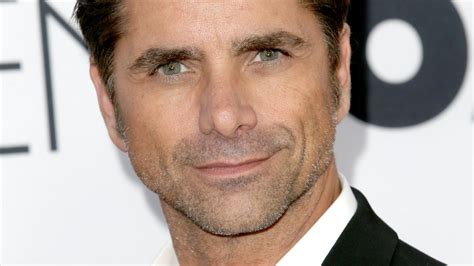 John Stamos & The Beach Boys Reunited To Perform A 'Full House ...