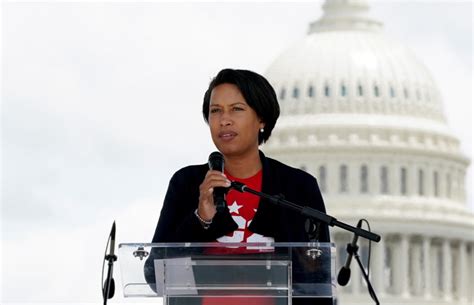 Muriel Bowser wins Democratic primary for mayor in Washington, D.C. | PBS News