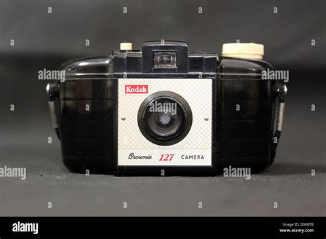 Kodak Brownie 125 Camera Stock Photo - Alamy