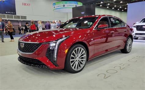 Refreshed 2025 Cadillac CT5 is Latest With 33 Inches of Displays - The Car Guide