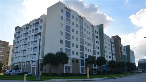 FAU | Housing and Residential Education