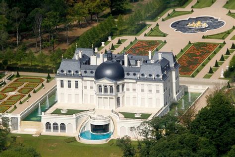 Mohammed Bin Salman owns a £230m French chateau called ‘world’s most ...