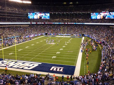 Giants-Bears at MetLife Stadium, 2010