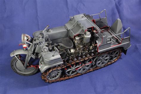 Kettenkrad (ESCI kit) 1:9 scale - Cutaway with extra detailing | Military vehicles, Scale models ...