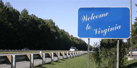 13 Hilarious Small Town Welcome Signs - Best Welcome Signs Across America