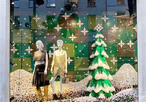 Christmas 2022 sDisplays | TDF - Store Windows of the World