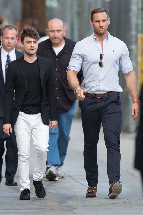 26 Hot Celebs With Even Hotter Bodyguards - Ritely