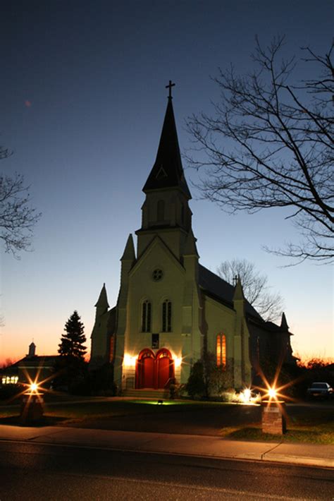 Holy Cross Church | DuaFlower