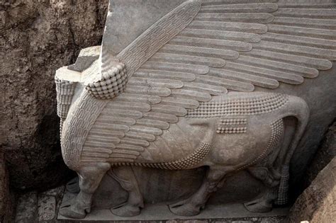 Iraq Dig Unearths 2,700-Year-Old Winged Sculpture Largely Intact