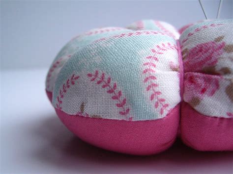 Pink floral pin cushion | These cute little pin cushions are… | Flickr