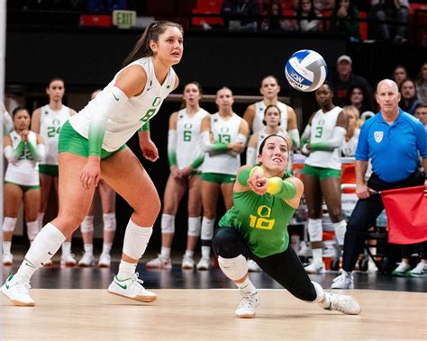 Oregon volleyball ends regular season No. 6 in coaches poll ...