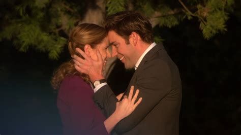 Jim & Pam's First Kiss On ‘The Office’ Happened 10 Years Ago, But This Clip Will Still Give You ...