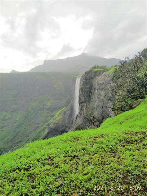 Bhandardara Waterfalls Trek | Unforgettable Circuit Tour