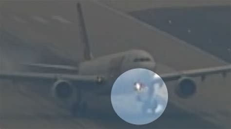 Plane Lands Safely in NY After Landing-Gear Failure Video - ABC News