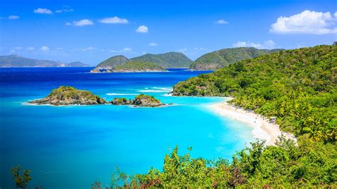 Caribbean, Trunk Bay on St John island, US Virgin Islands | Windows Spotlight Images