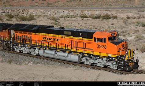 The BNSF Photo Archive - ET44C4 #3928