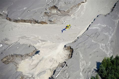 Protesters gathers outside Mount Polley mine, site of disaster 2 years ago