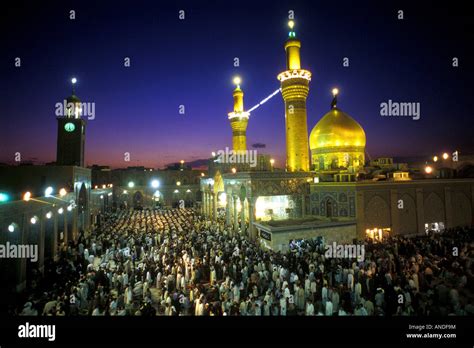 Shiites praying in Imam Ali Mosque Karbala Iraq Stock Photo - Alamy