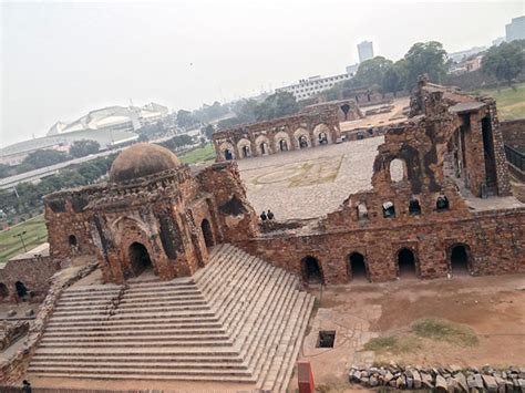 PICS: The Djinns and magnificent ruins of Firozabad - Rediff Getahead