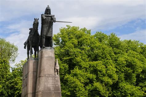 Monument Von Gediminas in Vilnius, Litauen, Europa Redaktionelles Foto ...