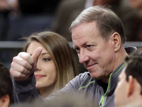 Former Buffalo Bills quarterback Jim Kelly, family 'praying for a ...