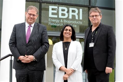 Birmingham MP Shabana Mahmood visits Aston University for Energy Research Accelerator ...