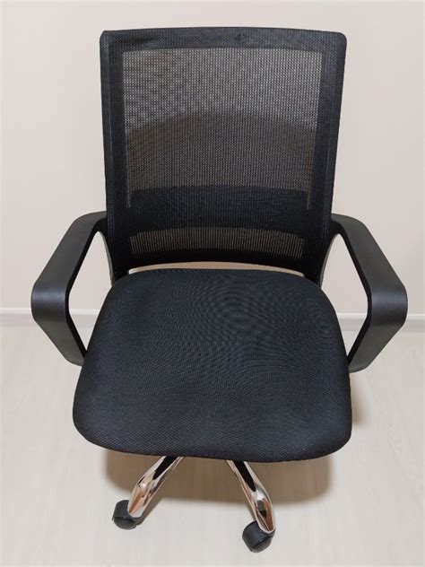 Ergonomic Office Chair, Furniture & Home Living, Furniture, Chairs on Carousell